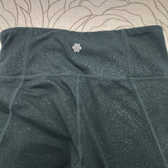 [XS] Deep Green w/ Black Meshed Cut Out Nanette Lepore Leggings - Picture 3 of 14